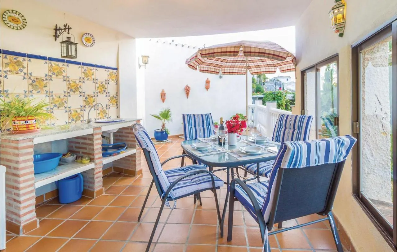 Beautiful Home In Almunecar With Kitchen