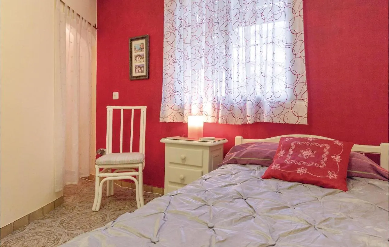 Beautiful Home In Almunecar With Kitchen