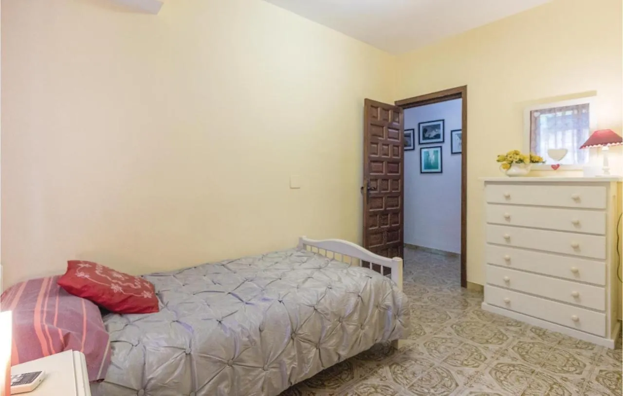 Beautiful Home In Almunecar With Kitchen Holiday home
